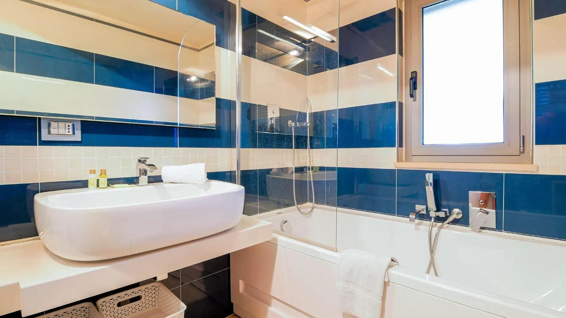 Select'Sohome - T2 Vue Mer Avec Piscine Privee Et Services Inclus - Cielo Le Lavandou Appartement